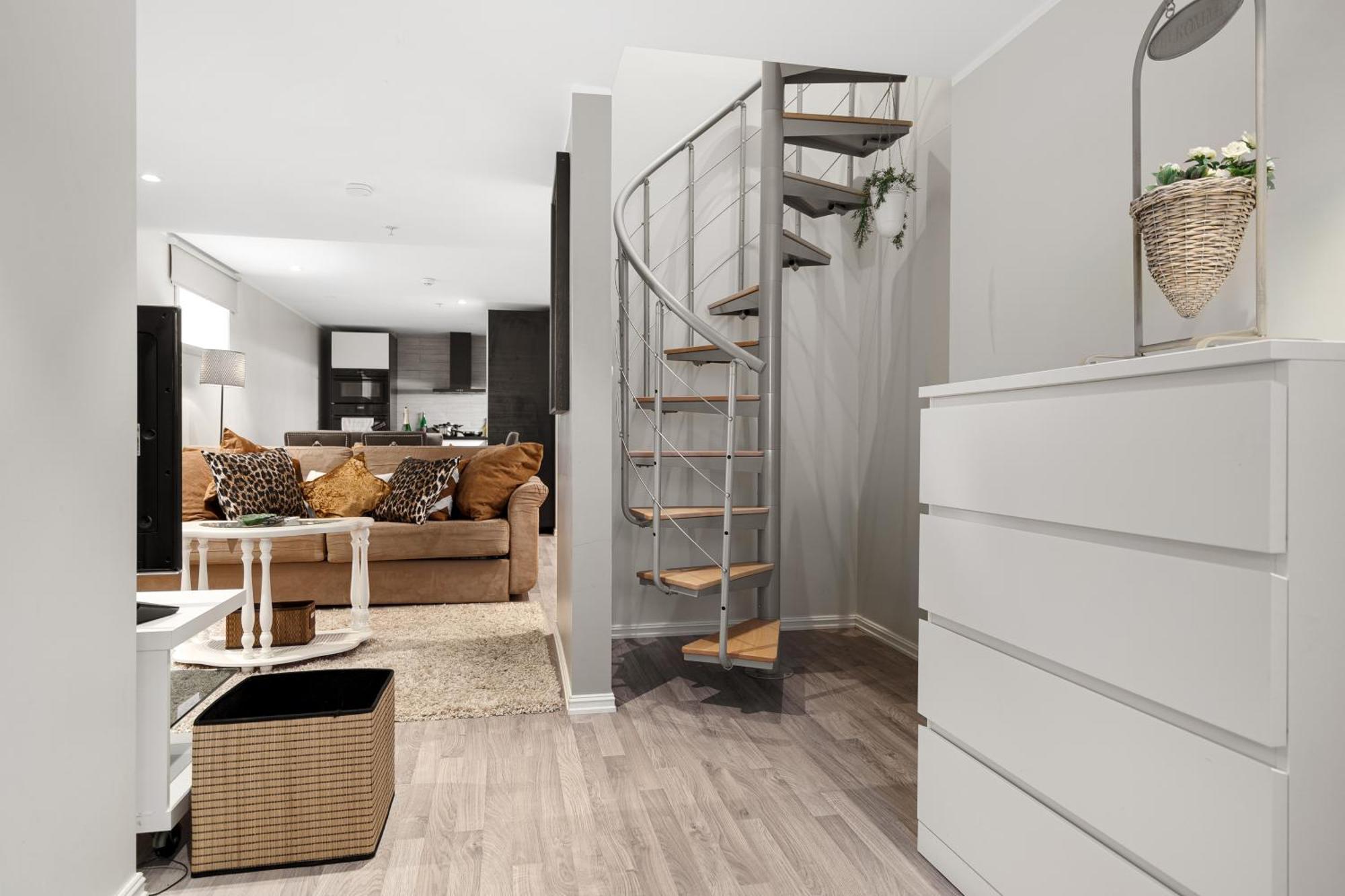 Solsiden Modern Stay: King Beds, Private Entry Trondheim Extérieur photo